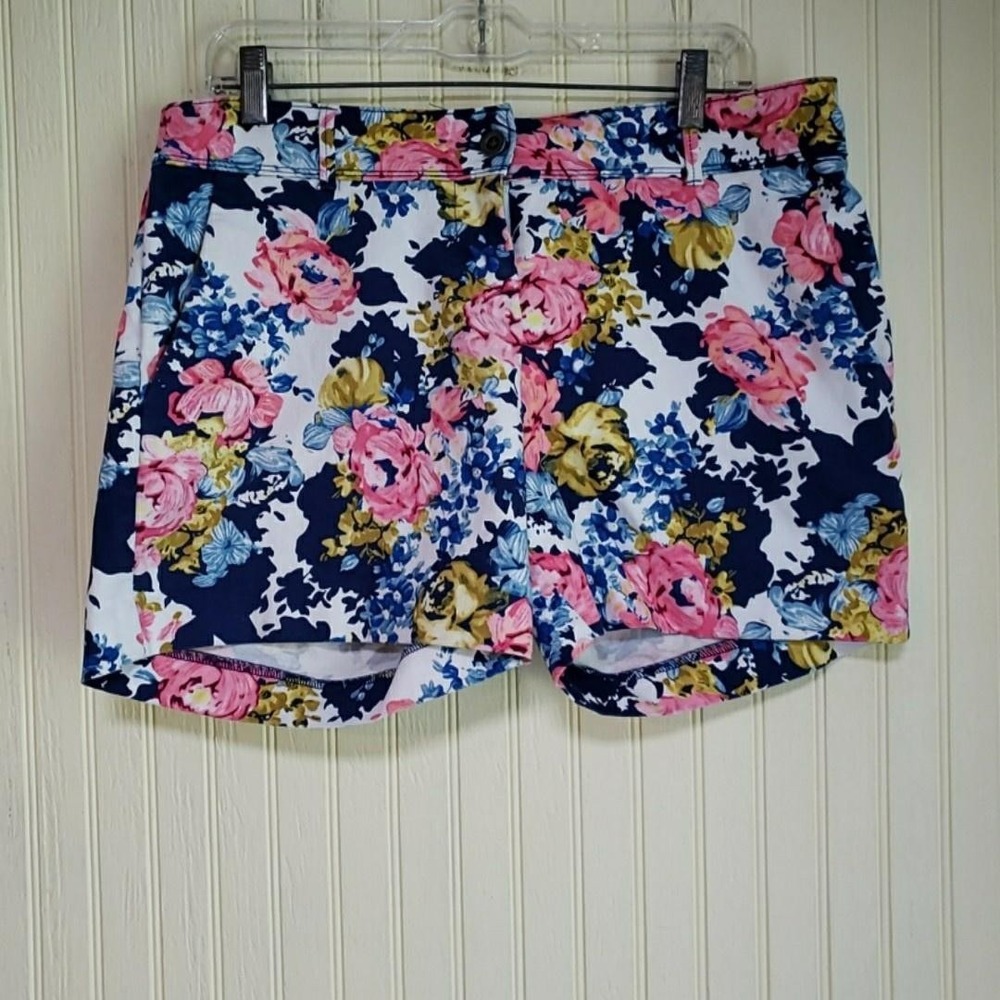 Isaac Mizrahi New York Shorts Womens 10 Floral Chino Stretch Casual Summer